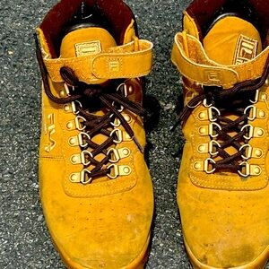 FILA Light Brown sneaker boot Sz 11